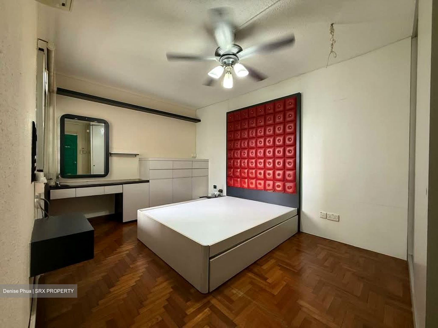 Blk 558 Jurong West Street 42 (Jurong West), HDB Executive #548422431